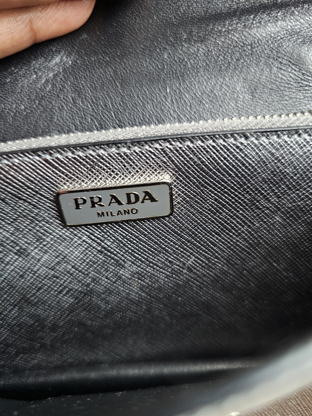 Prada Saffiano Lux Sound Shoulder Bag Fuoco Lacca - Picture 4 of 10